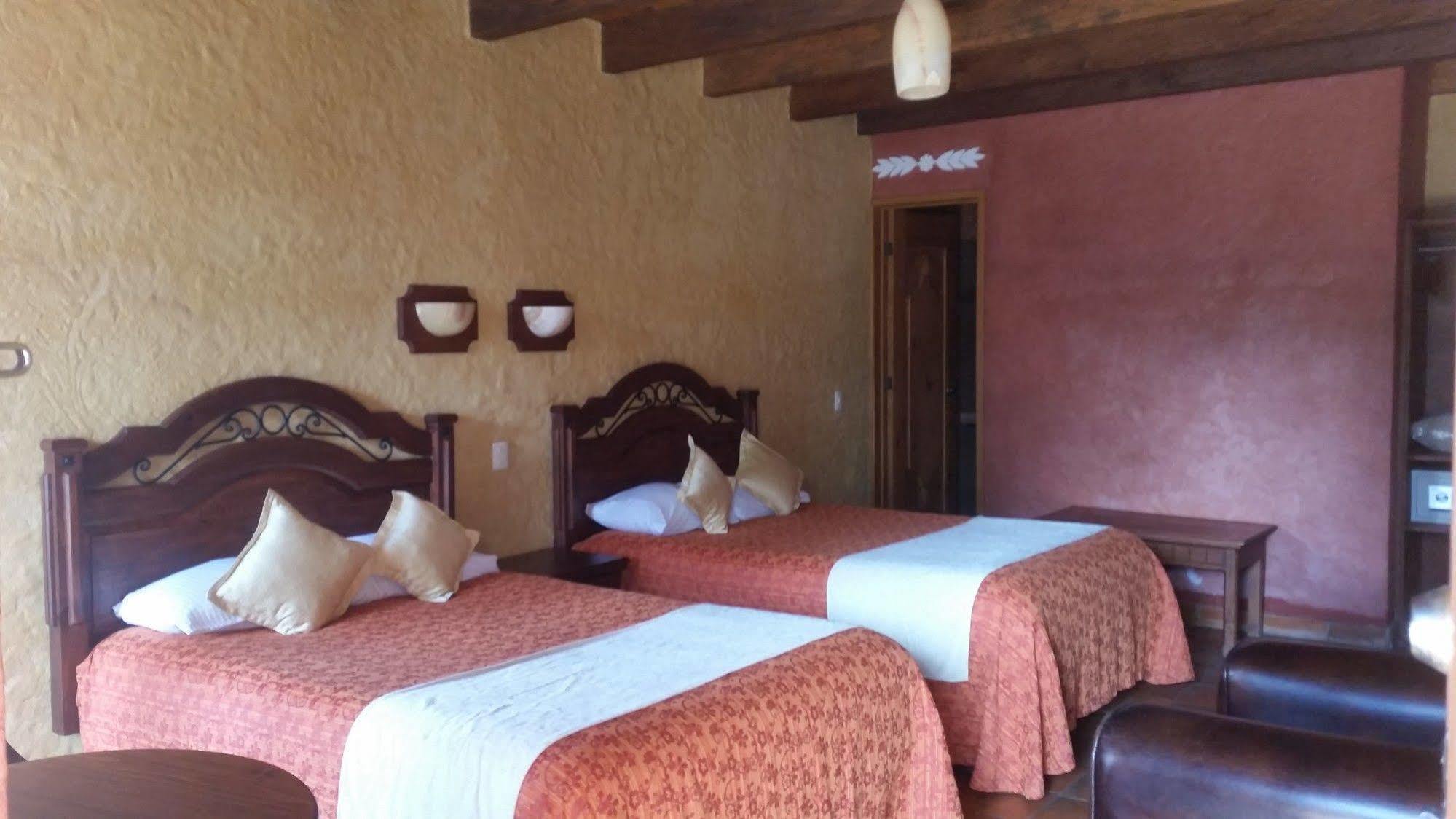 Parador Margarita San Cristóbal de Las Casas Екстериор снимка